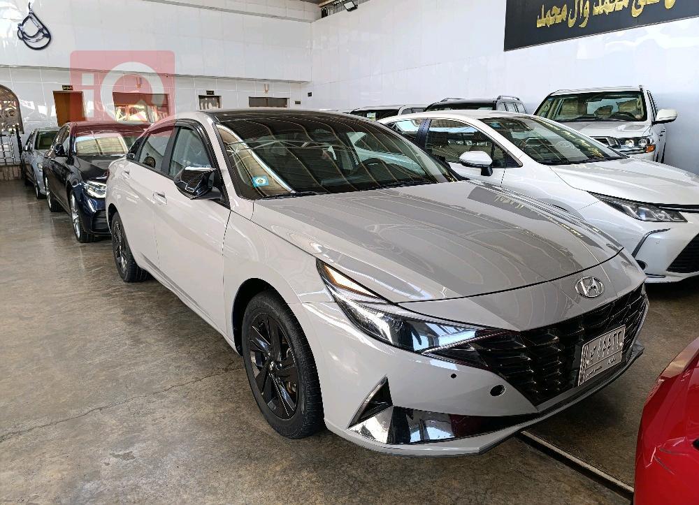 هیوندای ئەلەنترا